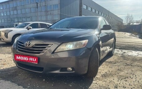 Toyota Camry, 2008 год, 900 000 рублей, 1 фотография