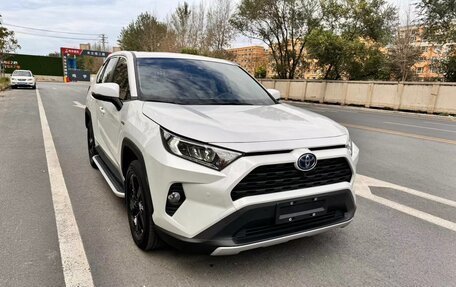 Toyota RAV4, 2020 год, 2 468 000 рублей, 1 фотография