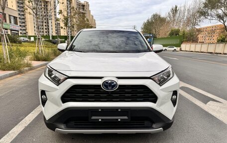 Toyota RAV4, 2020 год, 2 468 000 рублей, 6 фотография