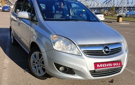 Opel Zafira B, 2011 год, 930 000 рублей, 4 фотография