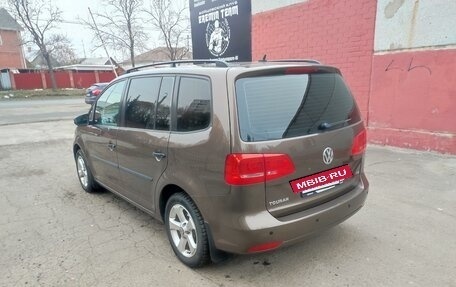 Volkswagen Touran III, 2012 год, 1 050 000 рублей, 10 фотография