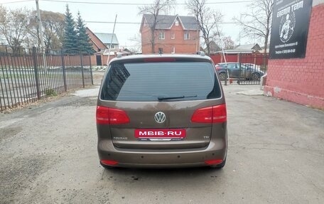 Volkswagen Touran III, 2012 год, 1 050 000 рублей, 11 фотография