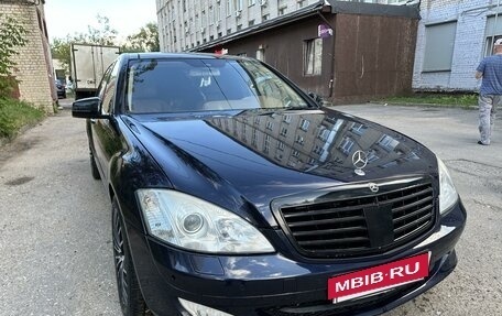 Mercedes-Benz S-Класс, 2006 год, 1 000 000 рублей, 2 фотография