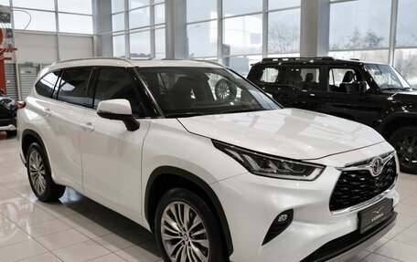 Toyota Highlander, 2024 год, 8 300 000 рублей, 3 фотография