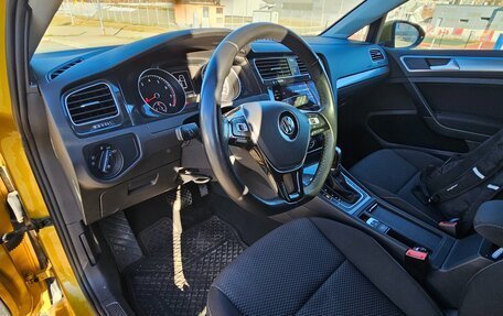 Volkswagen Golf VII, 2018 год, 2 500 000 рублей, 12 фотография