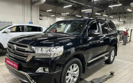 Toyota Land Cruiser 200, 2016 год, 5 350 000 рублей, 1 фотография