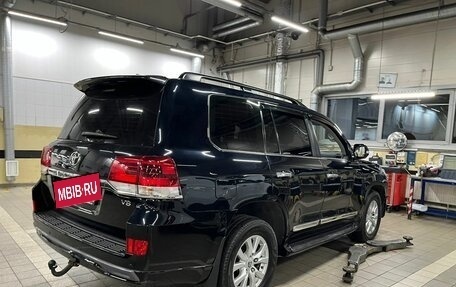 Toyota Land Cruiser 200, 2016 год, 5 350 000 рублей, 4 фотография