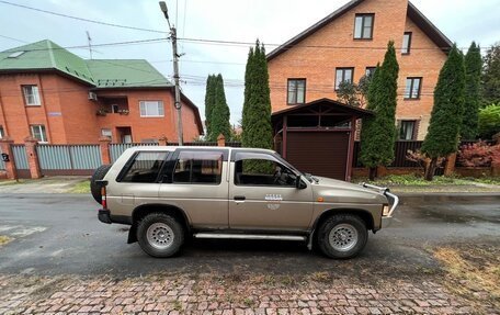 Nissan Terrano II рестайлинг, 1993 год, 1 000 000 рублей, 10 фотография