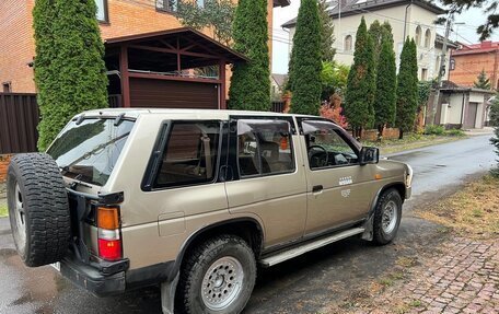 Nissan Terrano II рестайлинг, 1993 год, 1 000 000 рублей, 7 фотография