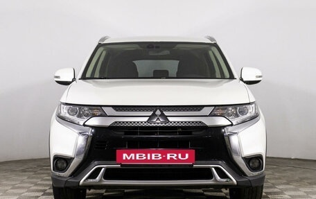 Mitsubishi Outlander III рестайлинг 3, 2020 год, 2 248 667 рублей, 2 фотография