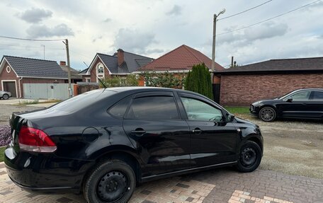 Volkswagen Polo VI (EU Market), 2011 год, 870 000 рублей, 3 фотография