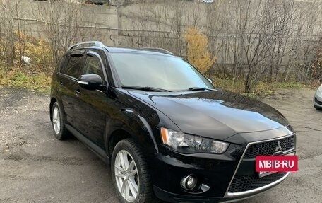 Mitsubishi Outlander III рестайлинг 3, 2010 год, 1 430 000 рублей, 11 фотография