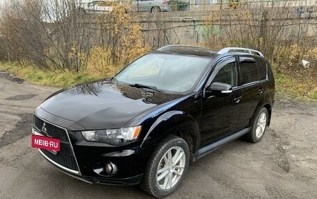 Mitsubishi Outlander III рестайлинг 3, 2010 год, 1 430 000 рублей, 14 фотография