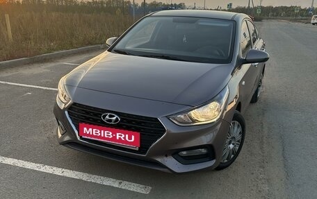 Hyundai Solaris II рестайлинг, 2018 год, 1 335 000 рублей, 2 фотография