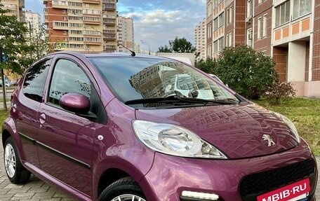 Peugeot 107 I рестайлинг, 2012 год, 949 000 рублей, 8 фотография