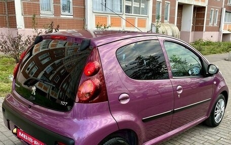 Peugeot 107 I рестайлинг, 2012 год, 949 000 рублей, 3 фотография