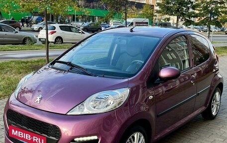 Peugeot 107 I рестайлинг, 2012 год, 949 000 рублей, 2 фотография