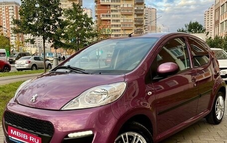 Peugeot 107 I рестайлинг, 2012 год, 949 000 рублей, 7 фотография