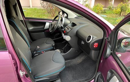 Peugeot 107 I рестайлинг, 2012 год, 949 000 рублей, 26 фотография