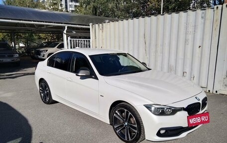 BMW 3 серия, 2018 год, 2 339 000 рублей, 3 фотография