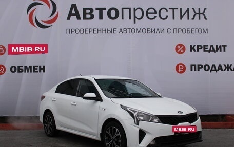 KIA Rio IV, 2021 год, 1 693 000 рублей, 3 фотография