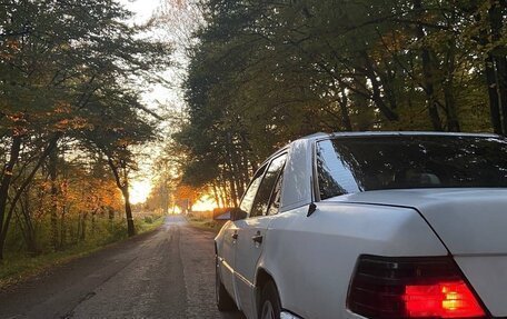 Mercedes-Benz W124, 1992 год, 250 000 рублей, 2 фотография