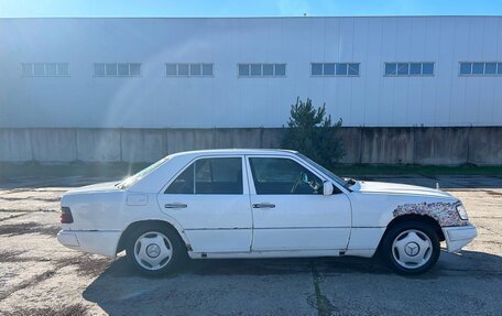 Mercedes-Benz W124, 1992 год, 250 000 рублей, 8 фотография