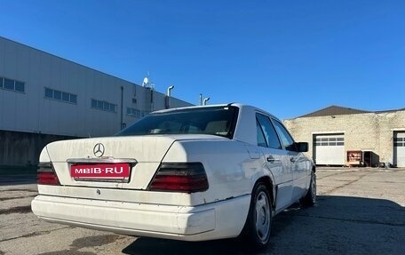 Mercedes-Benz W124, 1992 год, 250 000 рублей, 7 фотография