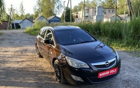 Opel Astra J, 2012 год, 840 000 рублей, 2 фотография