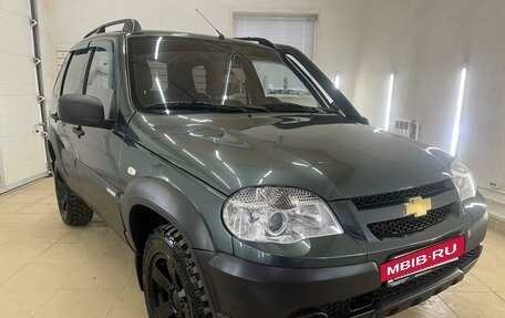 Chevrolet Niva I рестайлинг, 2014 год, 797 000 рублей, 2 фотография