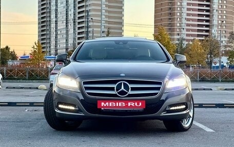 Mercedes-Benz CLS, 2012 год, 2 390 000 рублей, 2 фотография