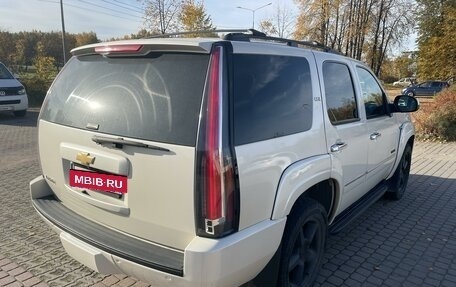 Chevrolet Tahoe III, 2012 год, 2 400 000 рублей, 3 фотография