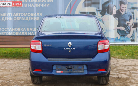 Renault Logan II, 2017 год, 900 000 рублей, 16 фотография