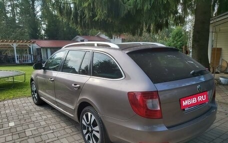 Skoda Superb III рестайлинг, 2012 год, 1 290 000 рублей, 2 фотография