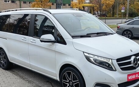 Mercedes-Benz V-Класс, 2018 год, 7 000 000 рублей, 2 фотография