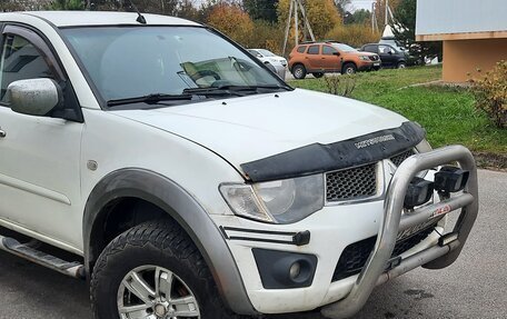 Mitsubishi L200 IV рестайлинг, 2011 год, 1 100 000 рублей, 2 фотография