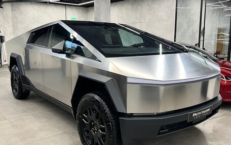 Tesla Cybertruck, 2024 год, 39 990 000 рублей, 2 фотография