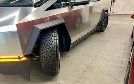 Tesla Cybertruck, 2024 год, 39 990 000 рублей, 11 фотография