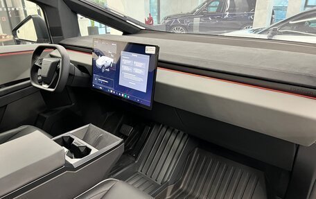 Tesla Cybertruck, 2024 год, 39 990 000 рублей, 23 фотография