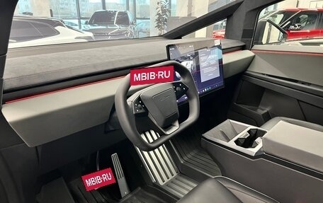 Tesla Cybertruck, 2024 год, 39 990 000 рублей, 20 фотография