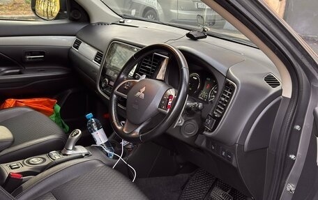 Mitsubishi Outlander III рестайлинг 3, 2014 год, 1 999 999 рублей, 9 фотография