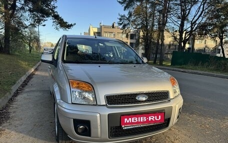 Ford Fusion I, 2010 год, 810 000 рублей, 1 фотография