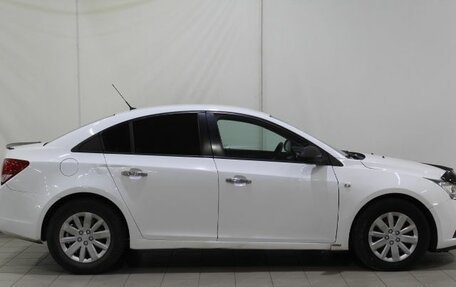 Chevrolet Cruze II, 2011 год, 575 000 рублей, 4 фотография