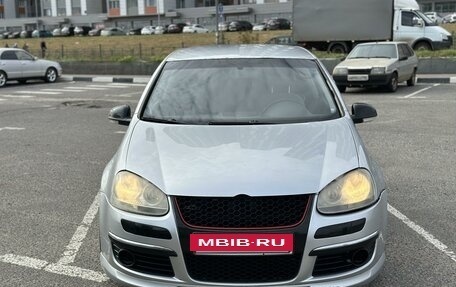 Volkswagen Golf V, 2004 год, 479 000 рублей, 2 фотография