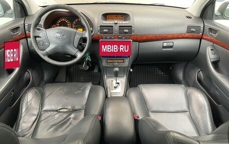 Toyota Avensis III рестайлинг, 2004 год, 680 000 рублей, 8 фотография