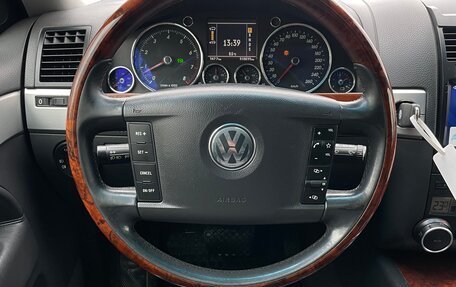 Volkswagen Touareg III, 2006 год, 1 049 000 рублей, 16 фотография