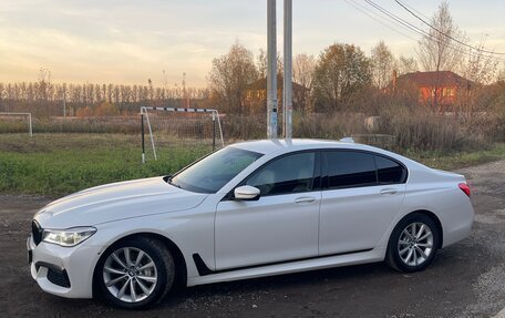 BMW 7 серия, 2018 год, 4 320 000 рублей, 2 фотография