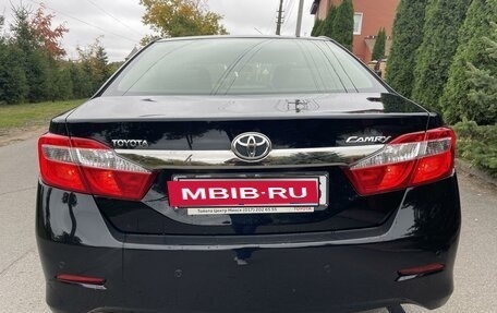 Toyota Camry, 2014 год, 1 915 000 рублей, 10 фотография