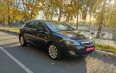 Opel Astra J, 2010 год, 1 250 000 рублей, 1 фотография