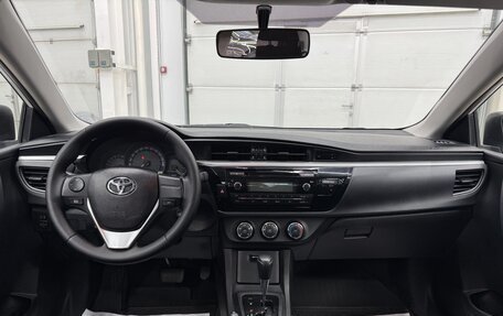 Toyota Corolla, 2013 год, 1 390 000 рублей, 7 фотография